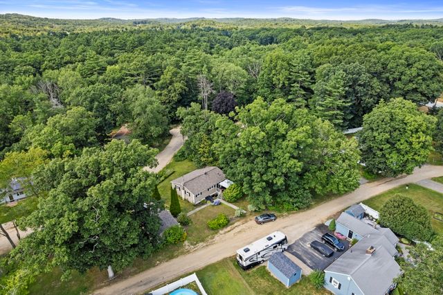 122 Paula Cir, East Brookfield, MA 01515