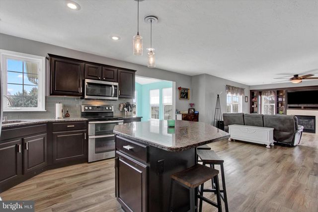 5010 GRANDVIEW RD, Hanover, PA 17331