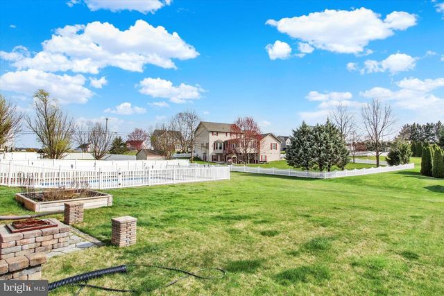 5010 GRANDVIEW RD, Hanover, PA 17331