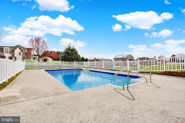 5010 GRANDVIEW RD, Hanover, PA 17331