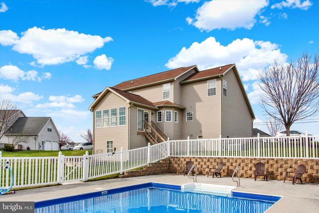 5010 GRANDVIEW RD, Hanover, PA 17331