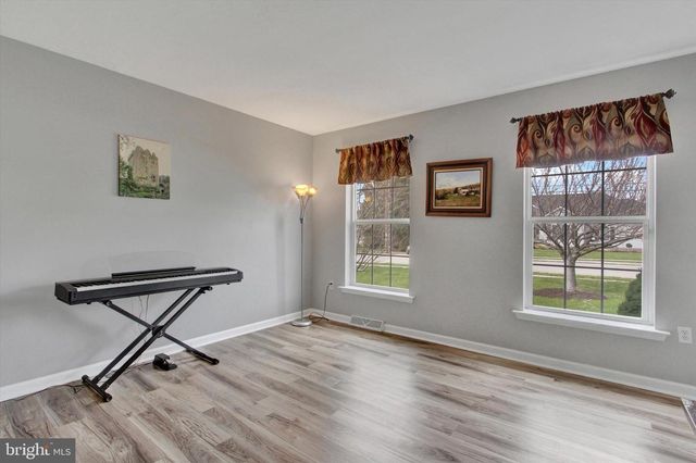 5010 GRANDVIEW RD, Hanover, PA 17331