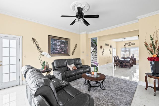 934 Heatherwood Drive, Wylie, TX 75098