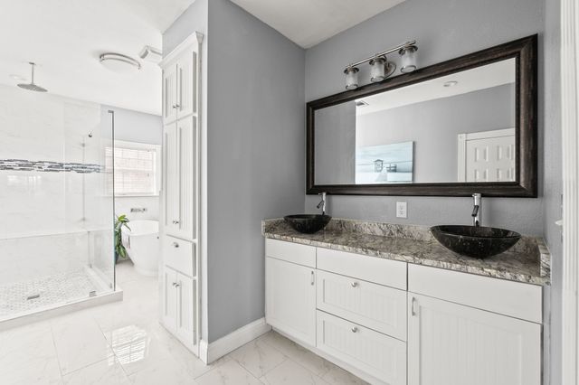 934 Heatherwood Drive, Wylie, TX 75098