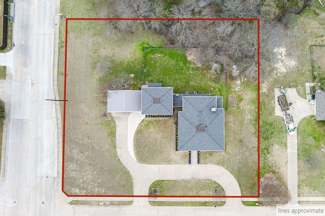 934 Heatherwood Drive, Wylie, TX 75098