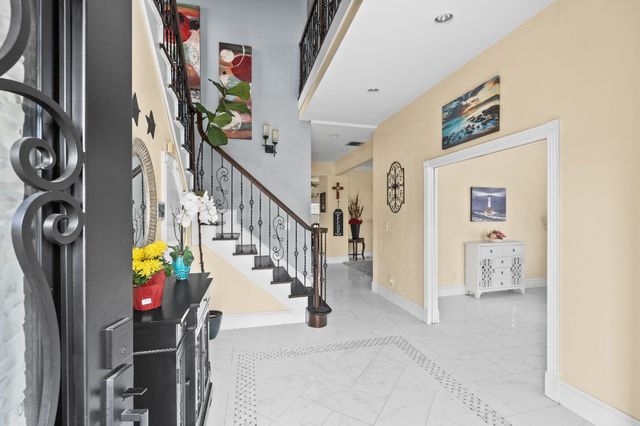 934 Heatherwood Drive, Wylie, TX 75098