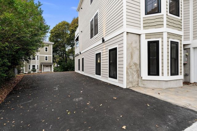 79 Sheridan St 2, Boston, MA 02130