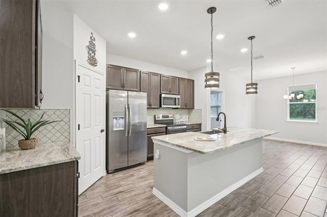 3360 CURLEW AVENUE, Leesburg, FL 34748