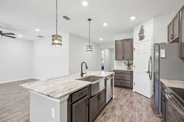 3360 CURLEW AVENUE, Leesburg, FL 34748