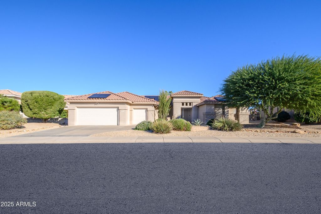 15660 W JASPER Way, Surprise, AZ 85374