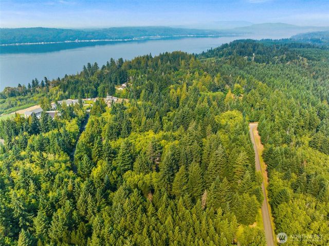 70 E Windy Ridge Lane, Belfair, WA 98528