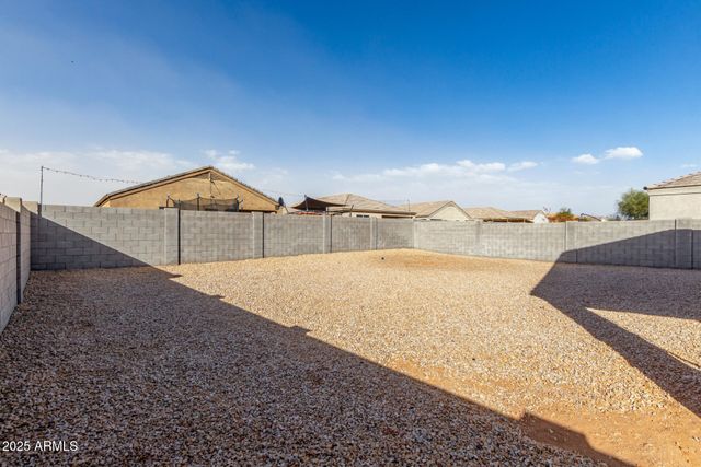 11230 E CLIFFROSE Lane, Florence, AZ 85132