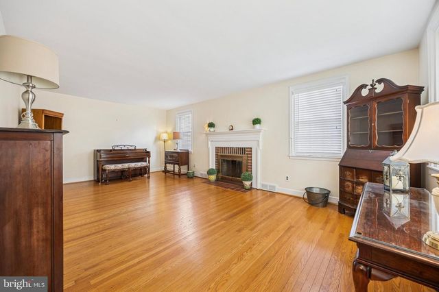 113 JAMES DR, Havertown, PA 19083