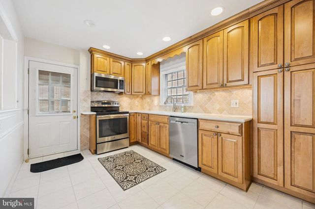 113 JAMES DR, Havertown, PA 19083