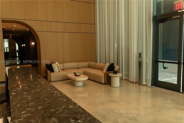 121 NE 5th St 2411, Miami, FL 33132