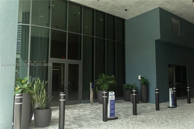 121 NE 5th St 2411, Miami, FL 33132