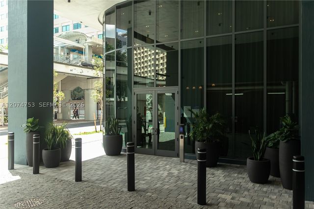 121 NE 5th St 2411, Miami, FL 33132