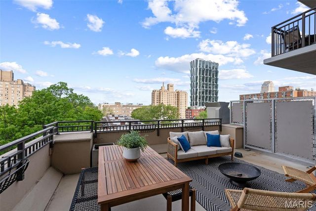 4909 Laclede Avenue 701, St Louis, MO 63108