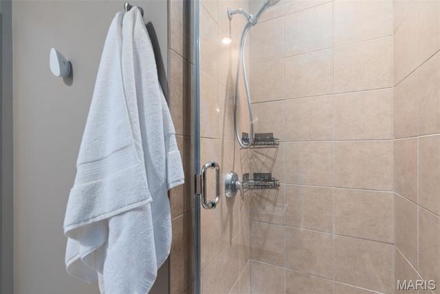 4909 Laclede Avenue 701, St Louis, MO 63108