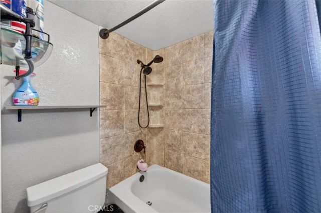 2820 Park Vista Drive, Rialto, CA 92376