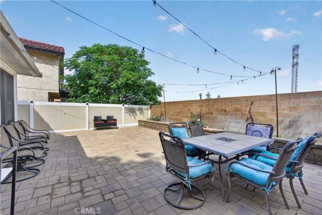 2820 Park Vista Drive, Rialto, CA 92376