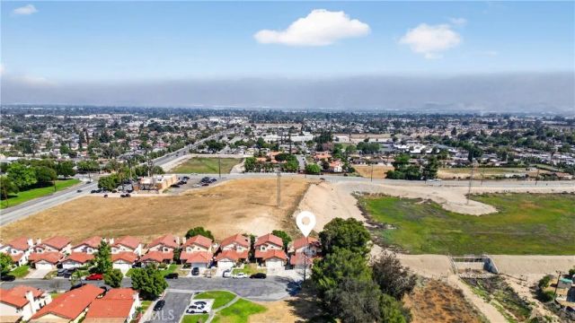 2820 Park Vista Drive, Rialto, CA 92376