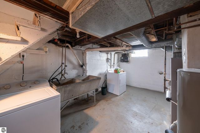 607 Maple Street, Cadillac, MI 49601