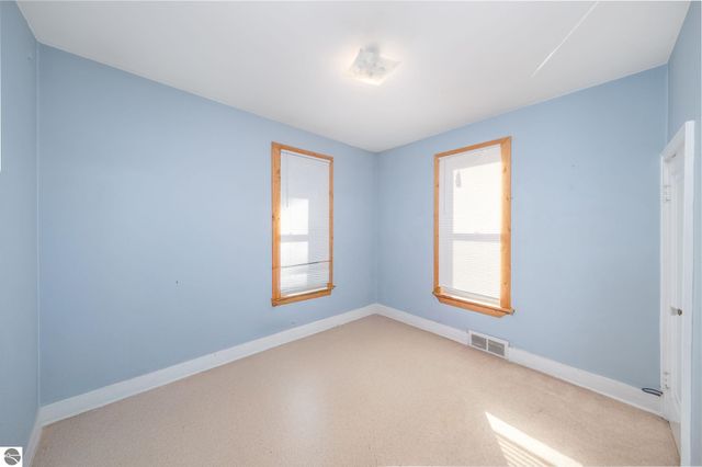 607 Maple Street, Cadillac, MI 49601