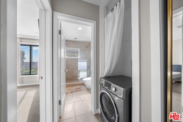 1145 Larrabee Street 19, West Hollywood, CA 90069