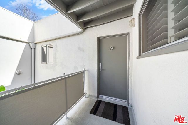 1145 Larrabee Street 19, West Hollywood, CA 90069