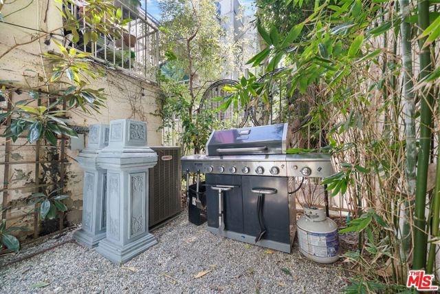 1145 Larrabee Street 19, West Hollywood, CA 90069