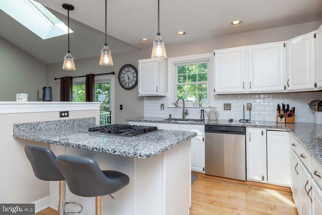 5 KINGBURY CT, Newark, DE 19711