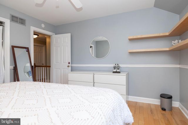 5 KINGBURY CT, Newark, DE 19711