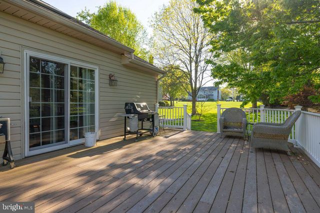 5 KINGBURY CT, Newark, DE 19711