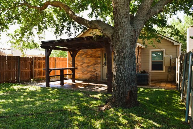 1800 Maplewood Trail, Colleyville, TX 76034