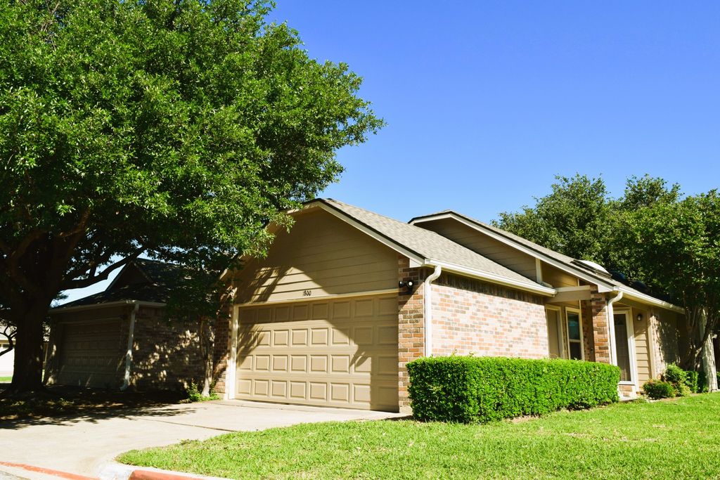 1800 Maplewood Trail, Colleyville, TX 76034