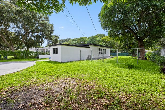 28 NE 165th Street, Miami, FL 33162