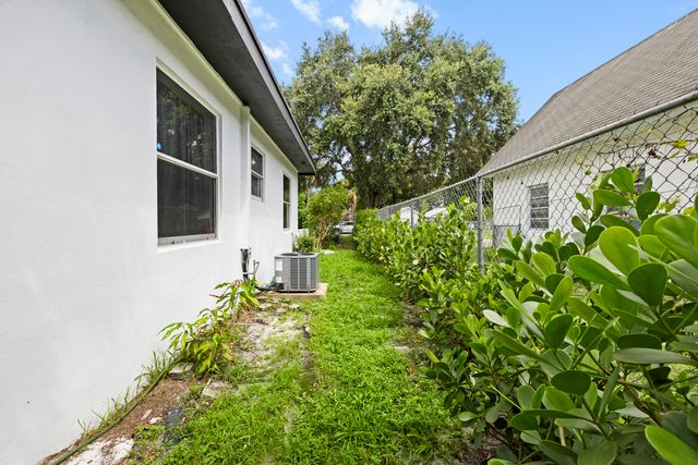 28 NE 165th Street, Miami, FL 33162