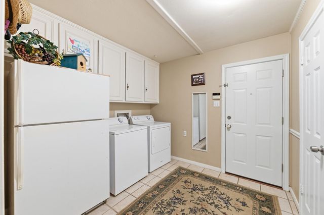 942 Brunswick Circle, Sugar Land, TX 77478