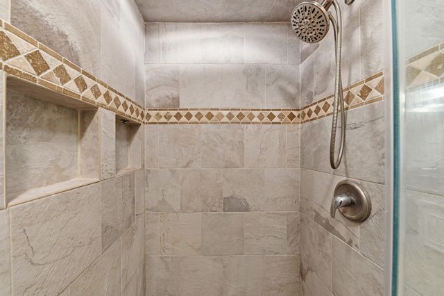 942 Brunswick Circle, Sugar Land, TX 77478