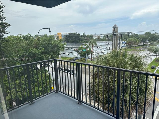 12590 NE 16th Ave 411, North Miami, FL 33161