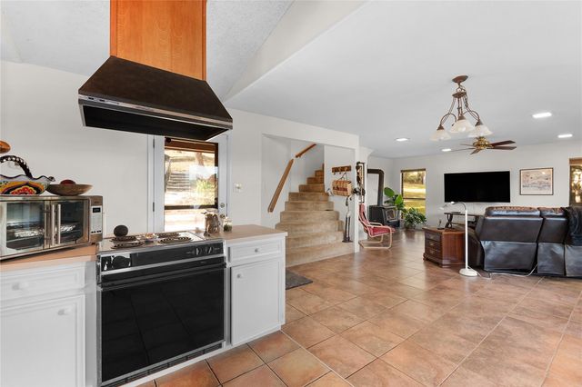 414 Morgan Creek DR, Burnet, TX 78611