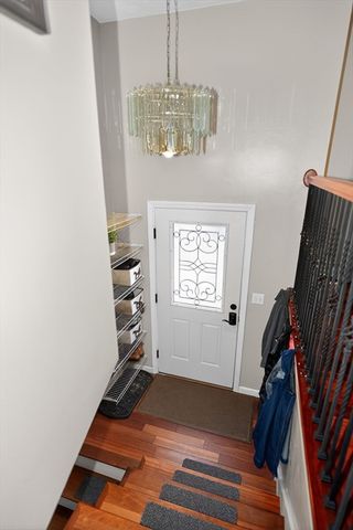 3 Elizabeth Ave, Burlington, MA 01803