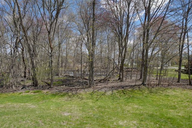 3 Elizabeth Ave, Burlington, MA 01803