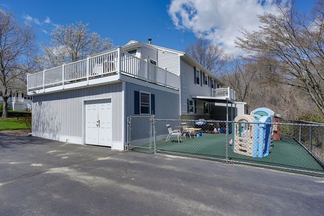 3 Elizabeth Ave, Burlington, MA 01803
