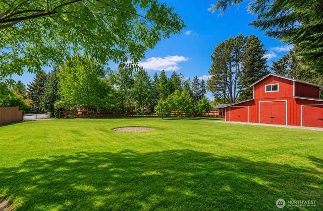 9039 176th Avenue SW, Rochester, WA 98579