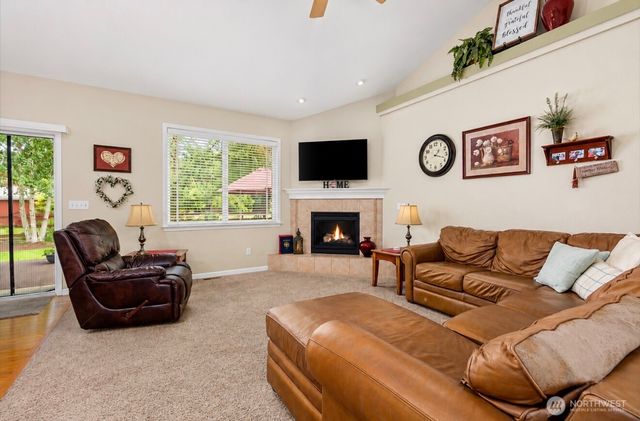 9039 176th Avenue SW, Rochester, WA 98579