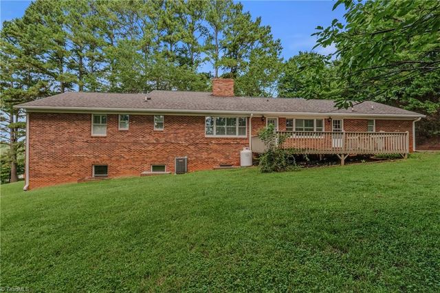 2160 Margaret Drive, Mount Airy, NC 27030