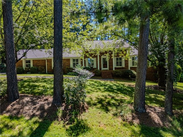 2160 Margaret Drive, Mount Airy, NC 27030