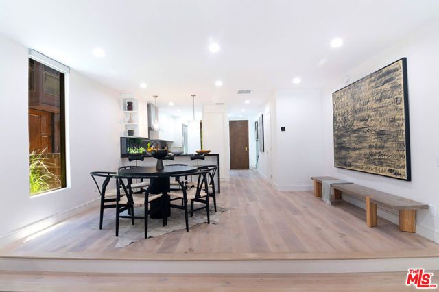 1033 Carol Drive T13, West Hollywood, CA 90069